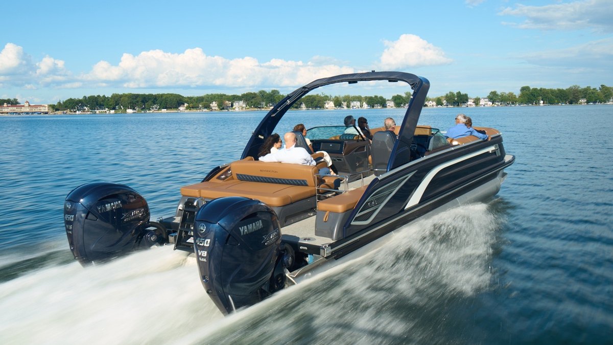 Bennington 30 QX Swingback