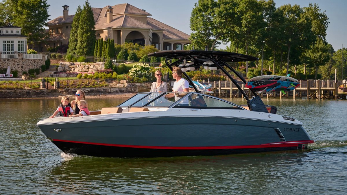 Cobalt R4 Surf