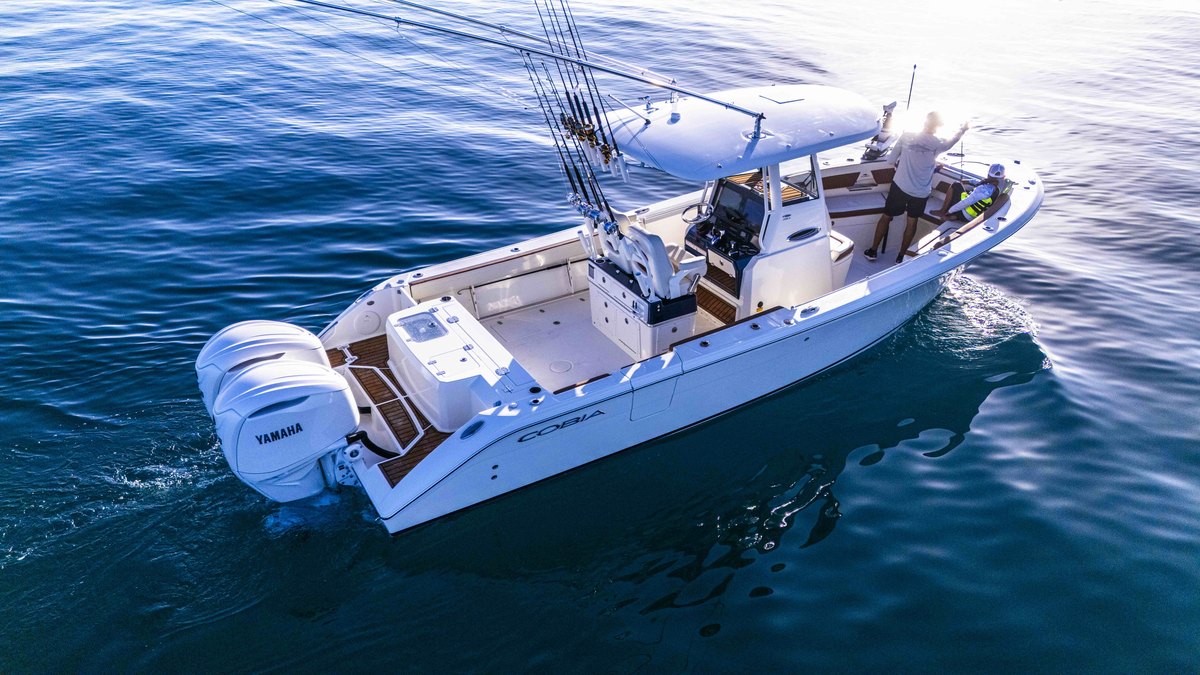 Cobia 285 CC