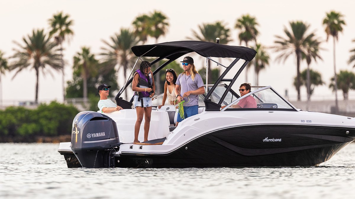 Hurricane SunDeck 235 OB