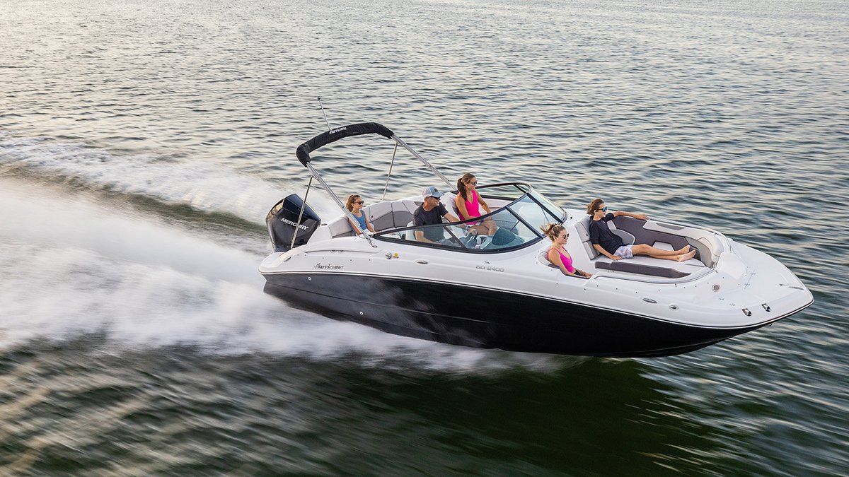 Hurricane SunDeck 2400 OB