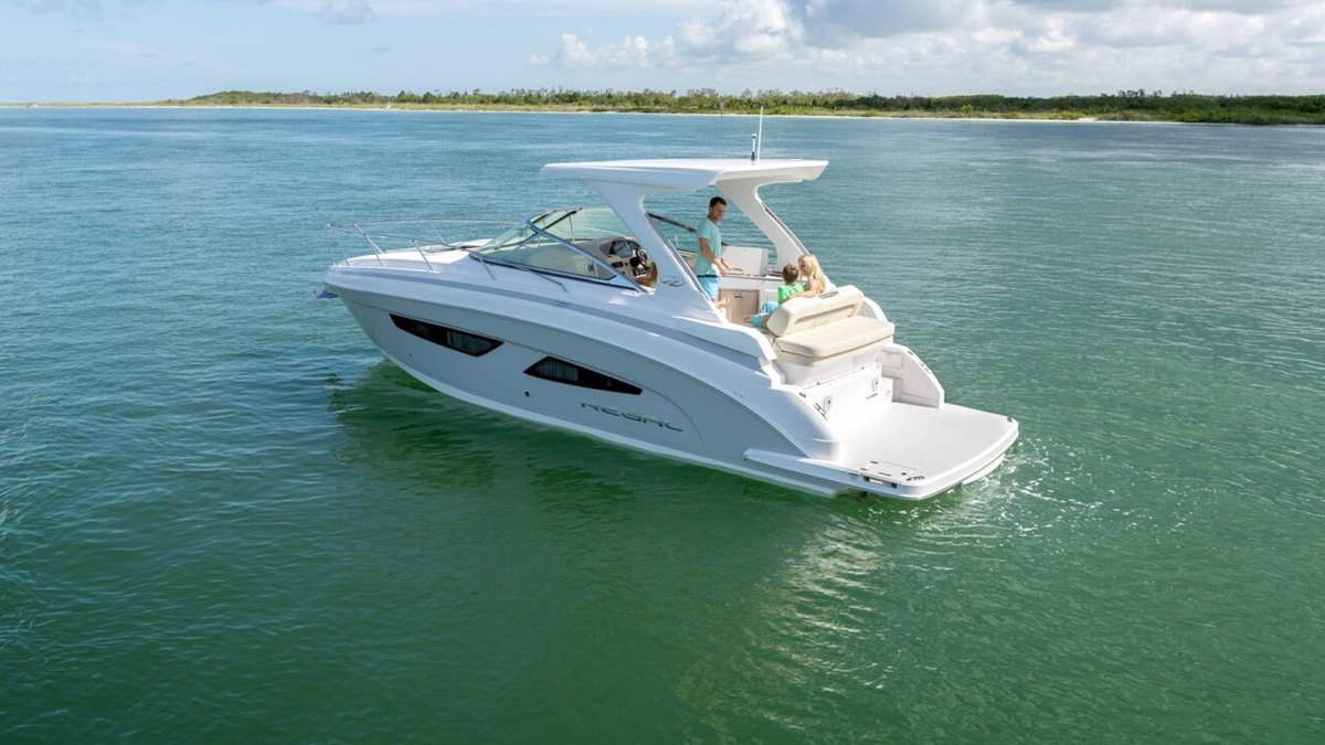 Regal 33 Express