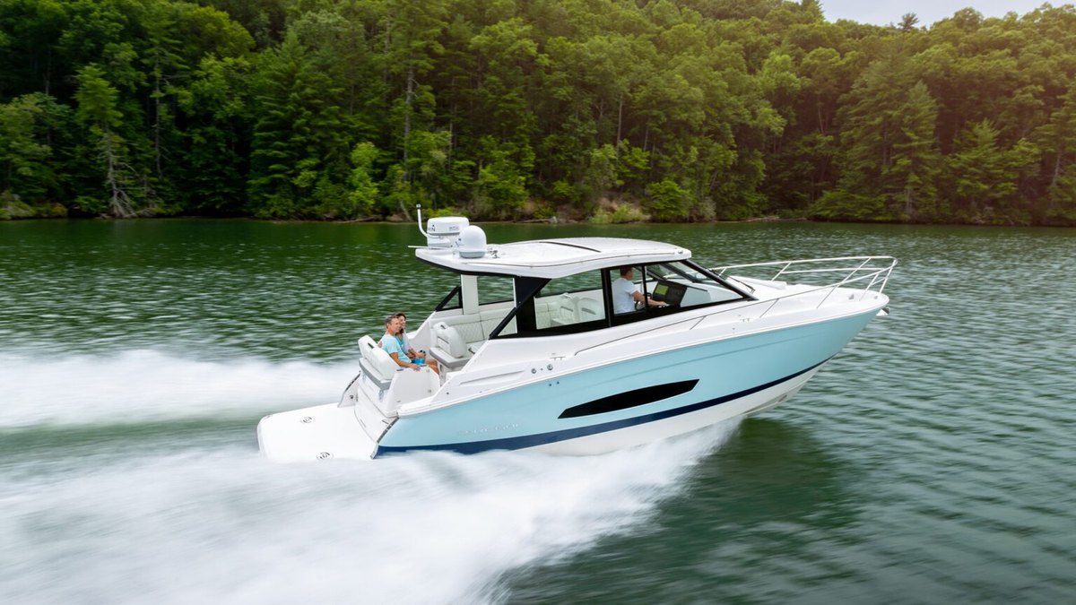 Regal 36 Grande Coupe