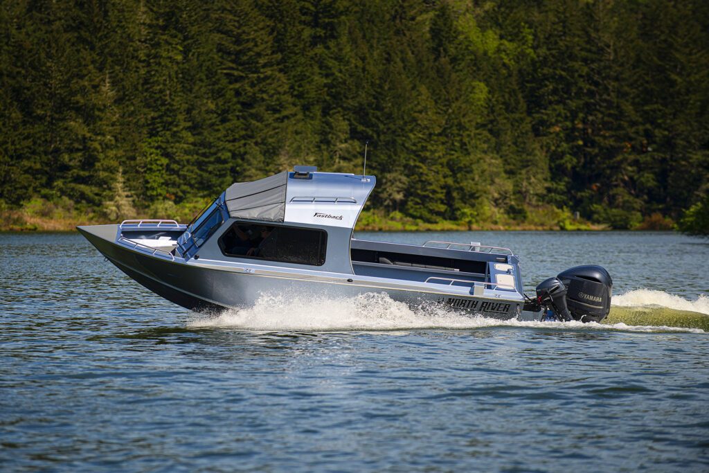 North River Seahawk Outboard (23')