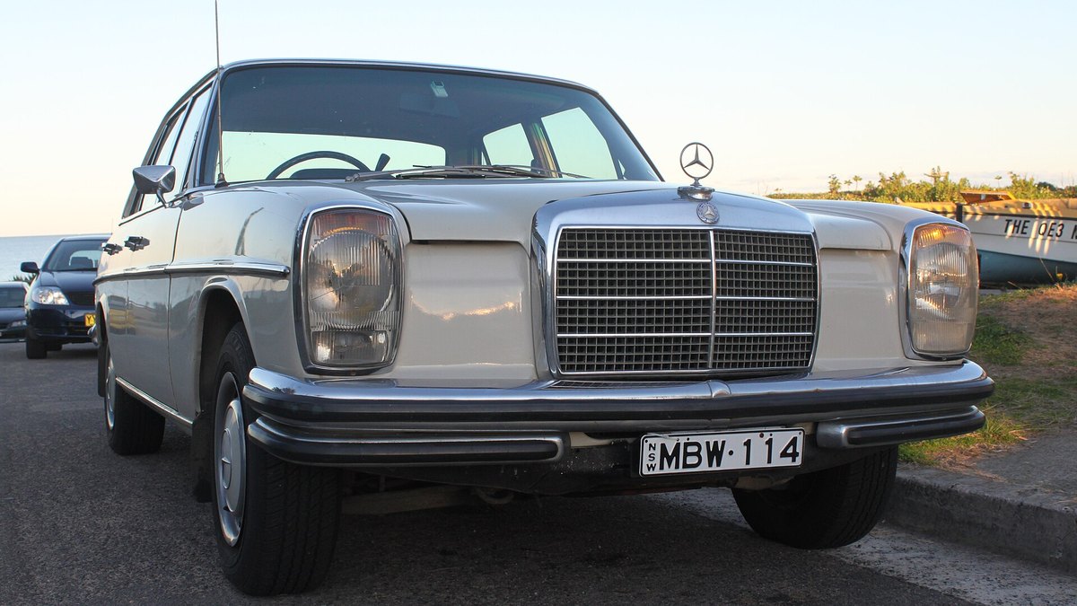 1968-1976 Mercedes-Benz Strich-Acht (W114/W115)
