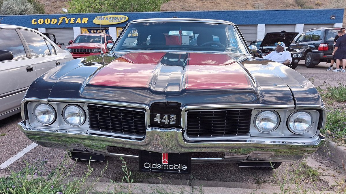 1969 Oldsmobile 442 W-30 (A-body)