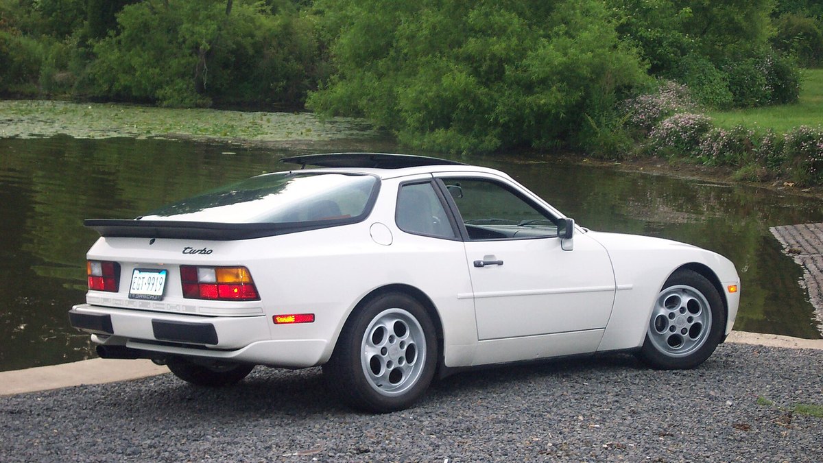 1987 Porsche 944 Turbo (951)