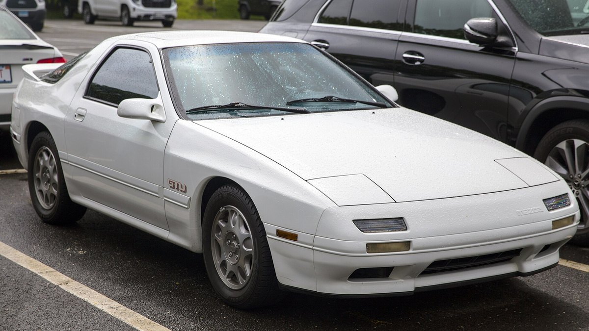 1989 Mazda RX-7 (FC3S)