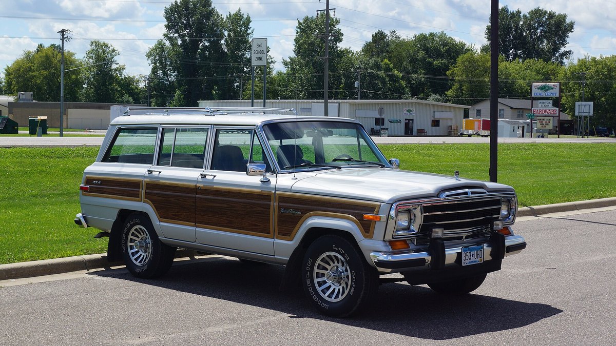 1990 Jeep Grand Wagoneer