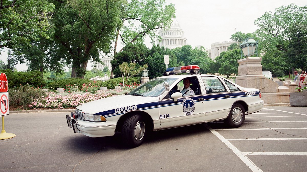1994-1996 Chevrolet Caprice 9C1 Police (LT1)