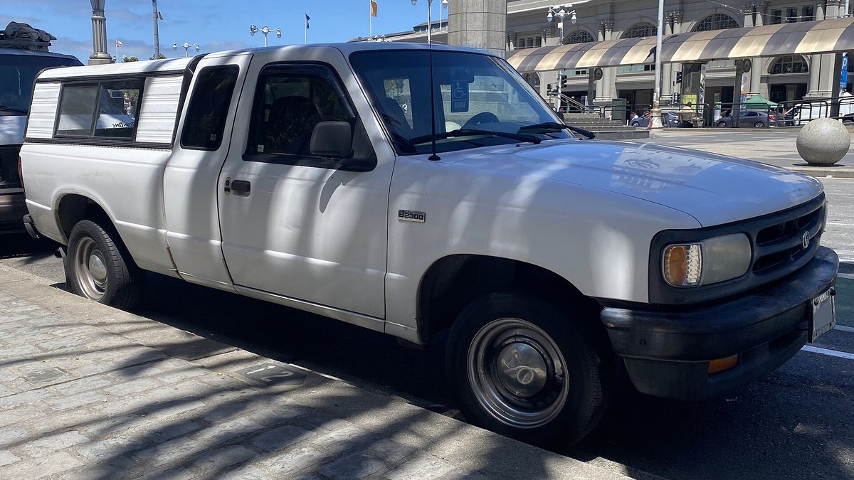 1995 Mazda B-Series (UF)