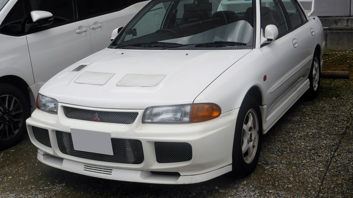 1995 Mitsubishi Lancer Evolution III (CE9A)