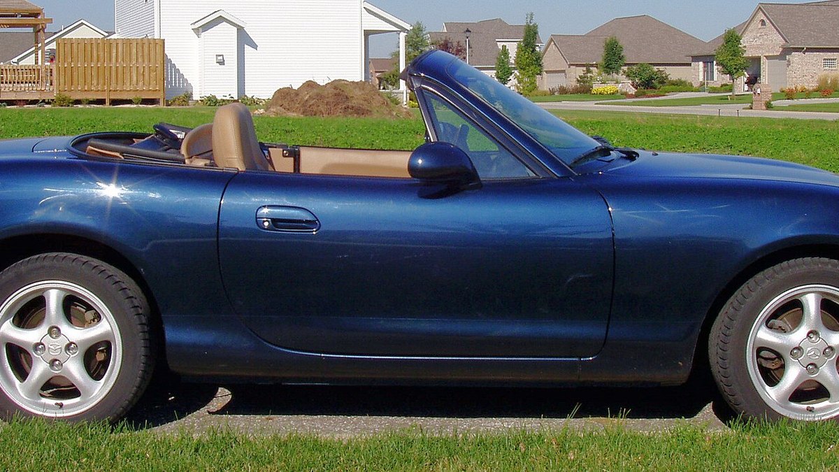 1999 Mazda MX-5 Miata (NB1)