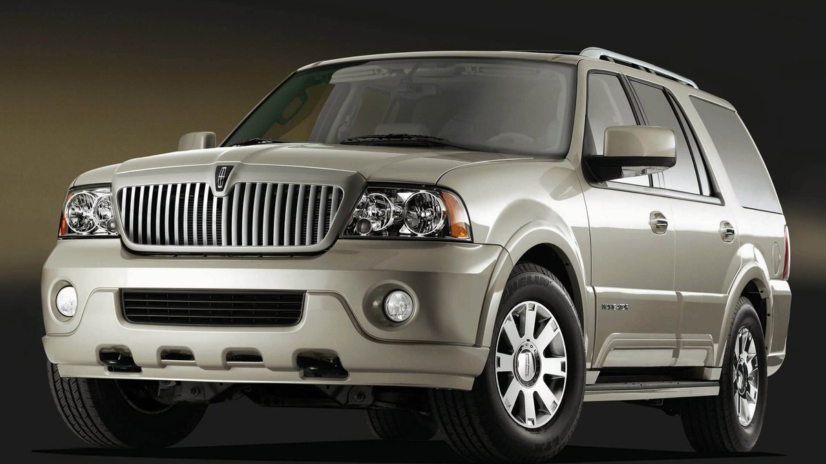 2004 Lincoln Navigator (U228)