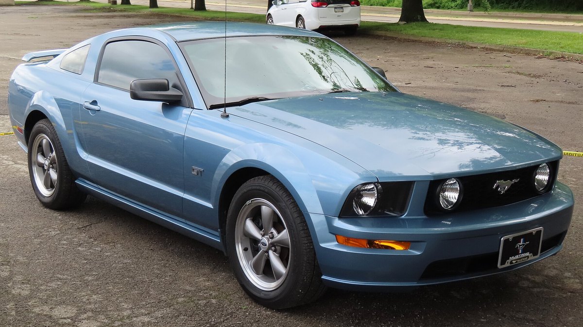 2005 Ford Mustang GT (S197)