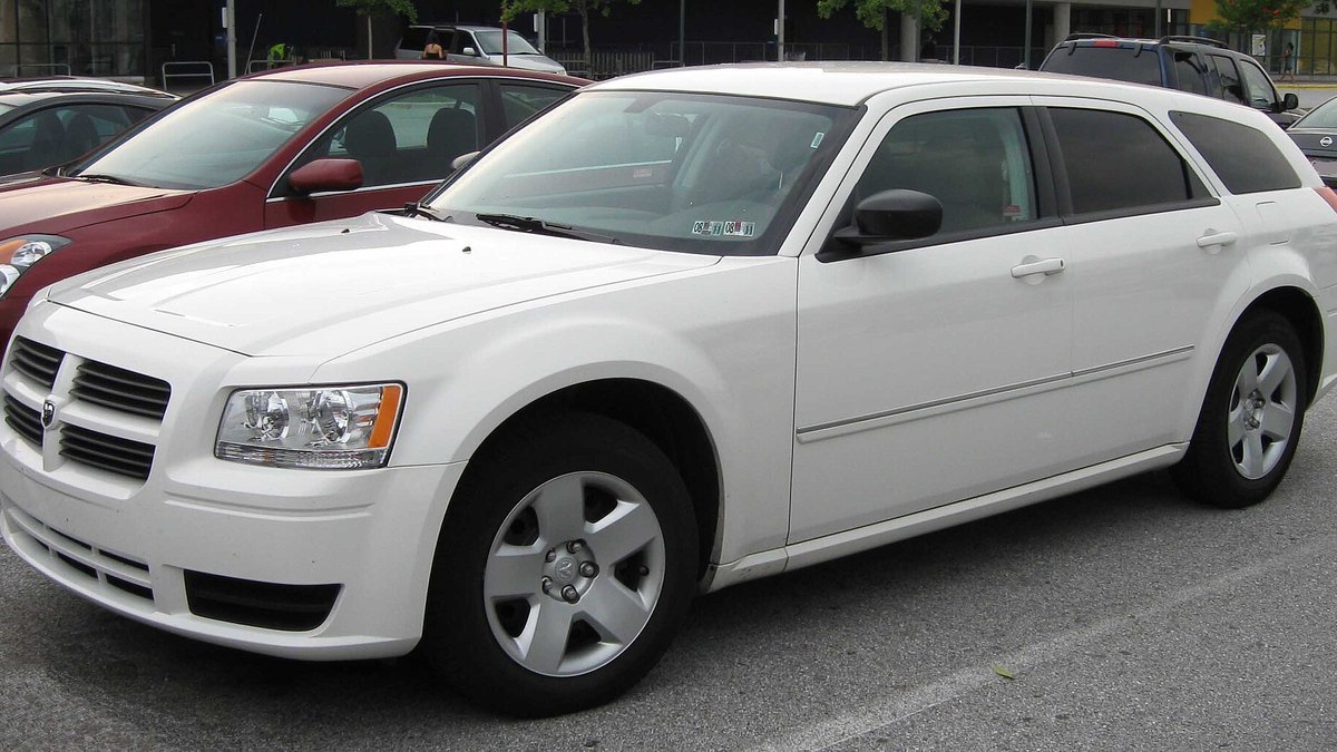 2008 Dodge Magnum (LX)