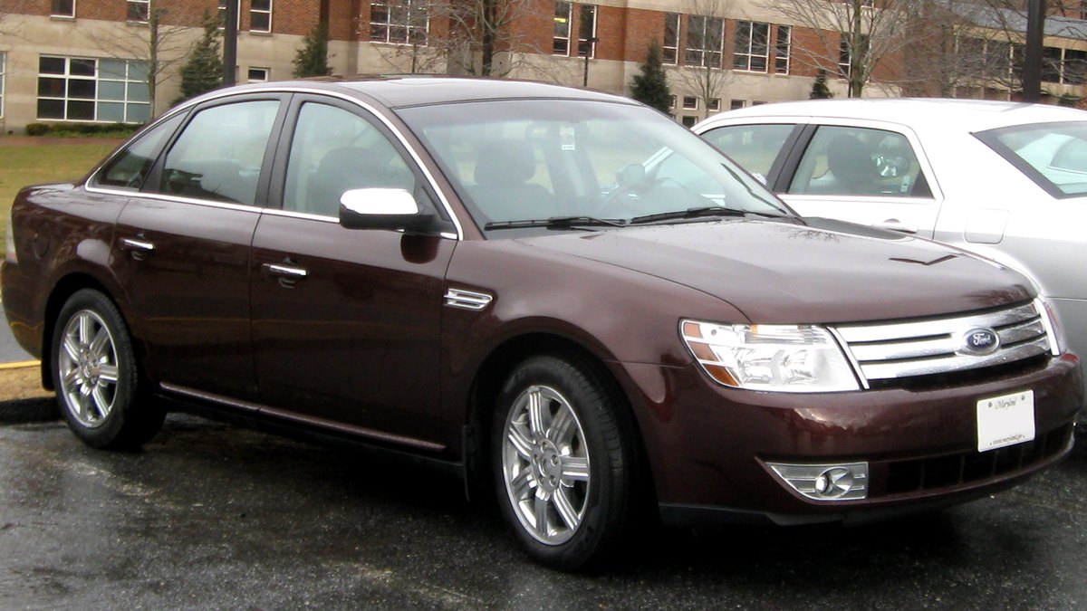 2009 Ford Taurus Limited (fifth generation)