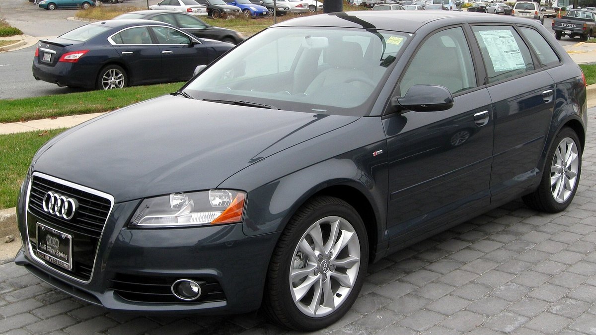 2013 Audi A3 2.0T Sportback (8P)