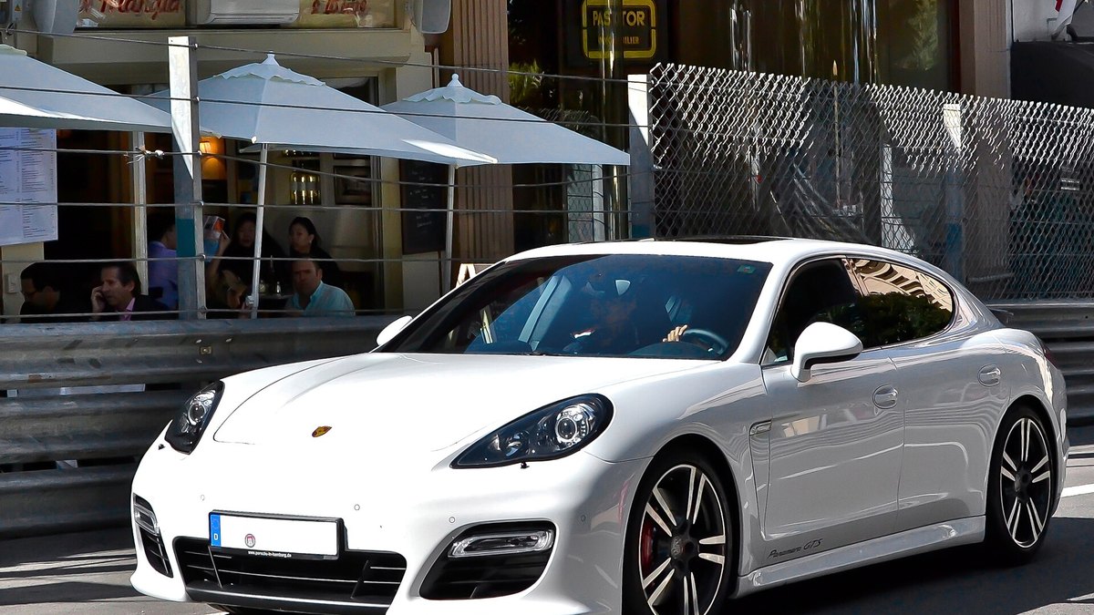 2013 Porsche Panamera GTS (970)