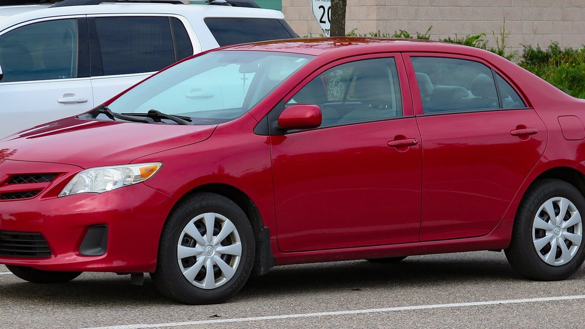 2013 Toyota Corolla (E140)