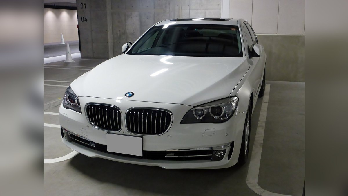 2014 BMW 740i (F01)