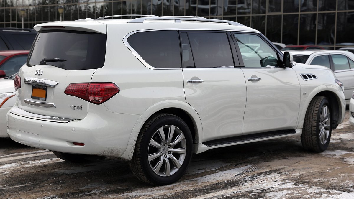 2014 Infiniti QX80 (Z62)