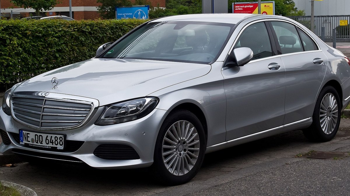 2015 Mercedes-Benz C-Class (W205)