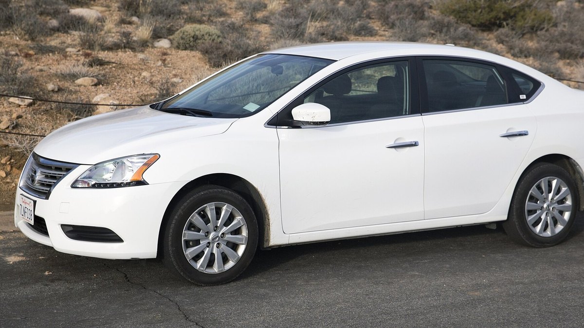 2015 Nissan Sentra (B17)