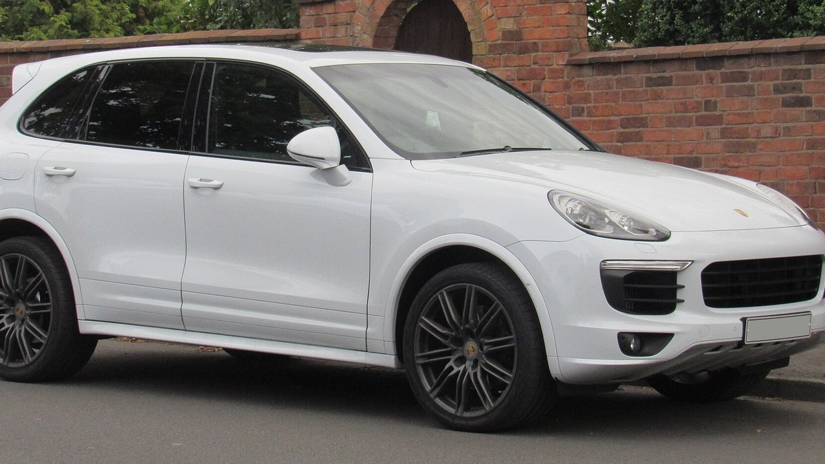 2015 Porsche Cayenne (92A)