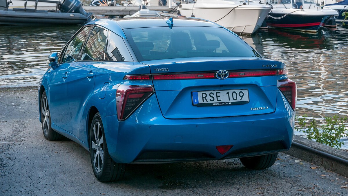 2016-2020 Toyota Mirai (JPD10)