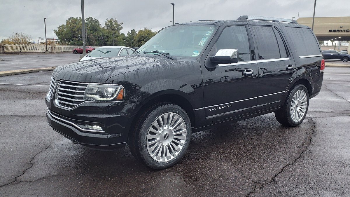 2016 Lincoln Navigator (U326)