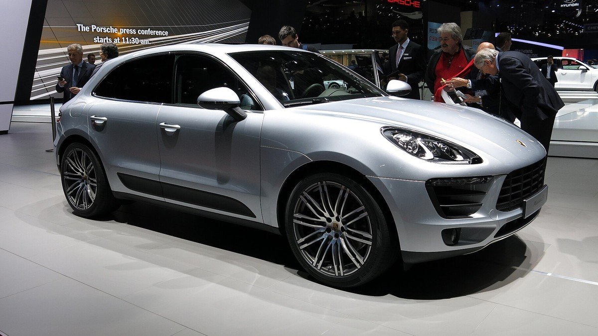 2016 Porsche Macan S (95B)