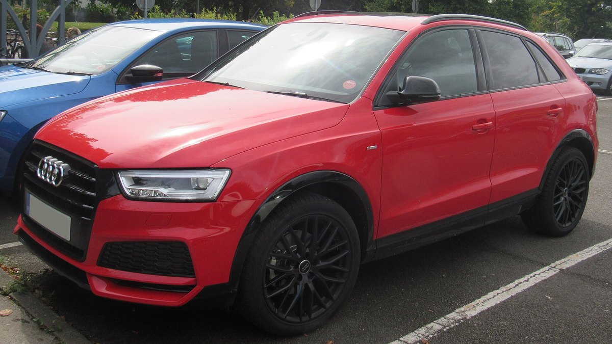 2017 Audi Q3 (8U)