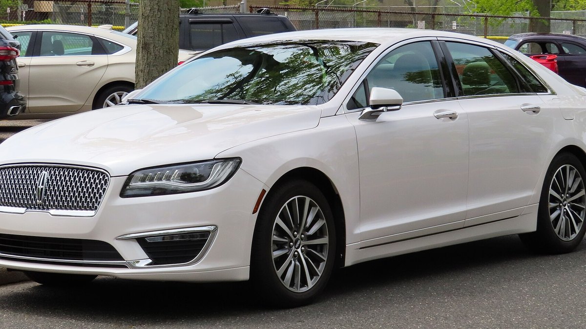 2017 Lincoln MKZ (CD533)