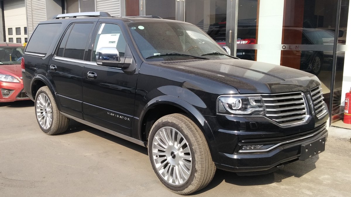 2017 Lincoln Navigator (U326)