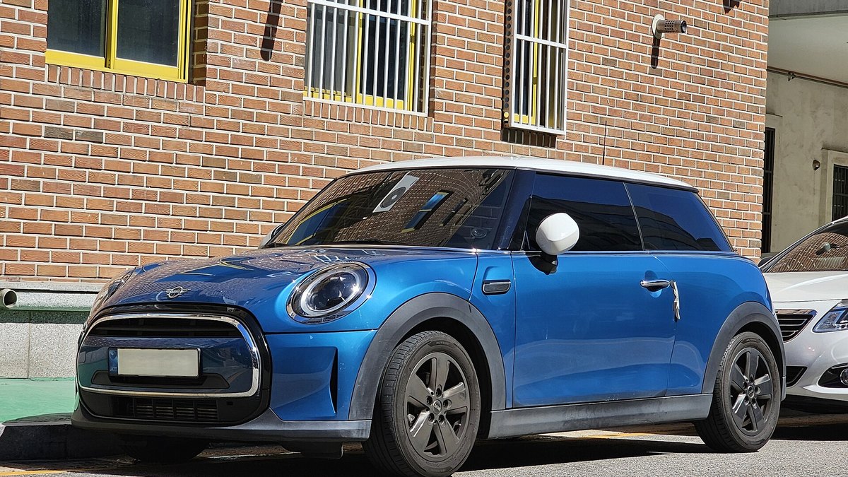 2021 Mini Cooper (F56)