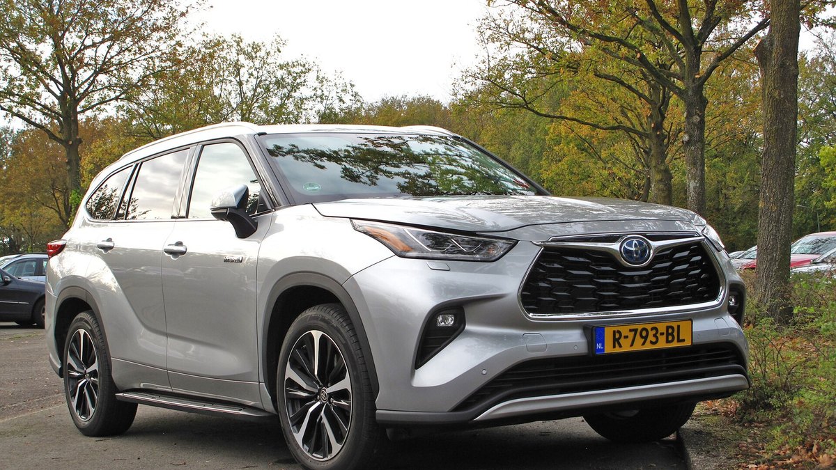 2021 Toyota Highlander Hybrid (XU70)