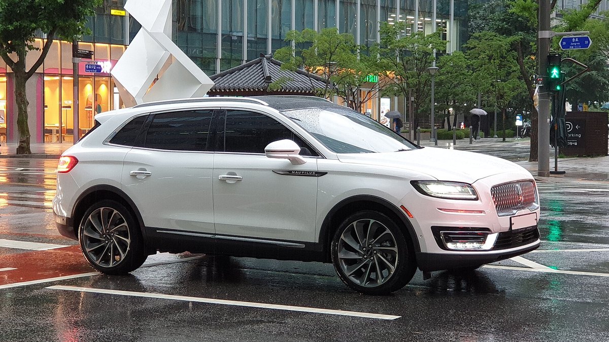 2022 Lincoln Nautilus