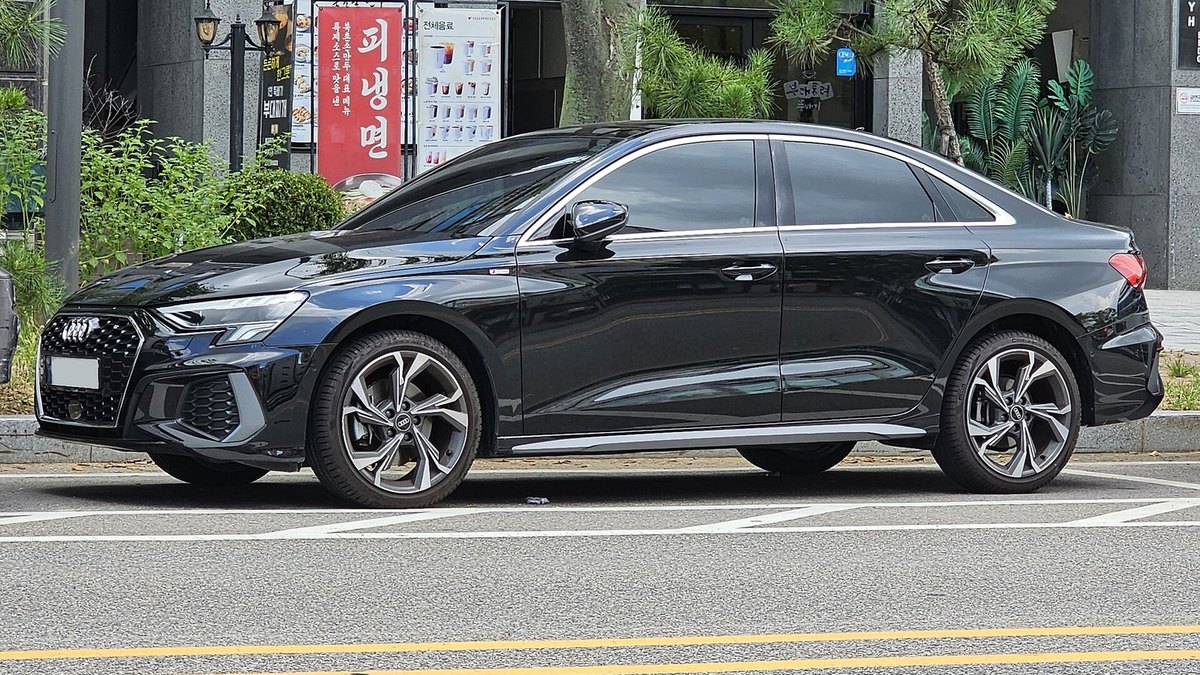 2023 Audi A3 Sedan 40 TFSI (8Y)
