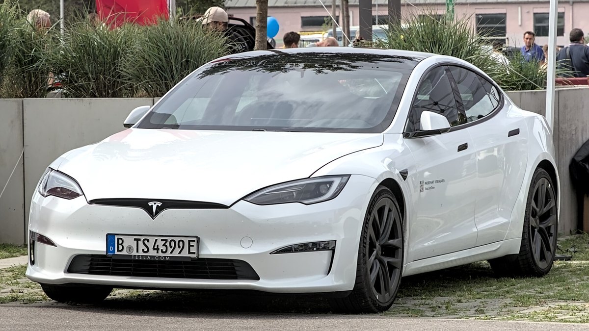 2023 Tesla Model S