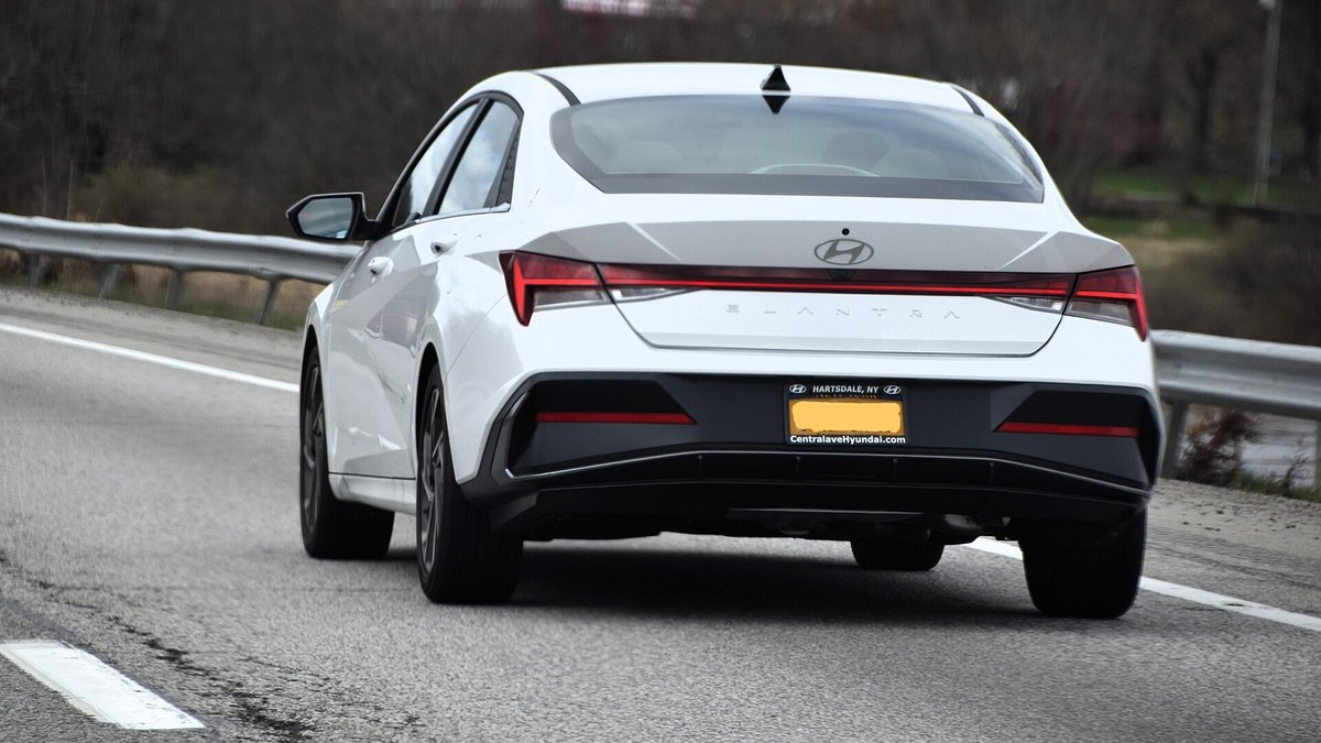 2024-2026 Hyundai Elantra (CN7 facelift)
