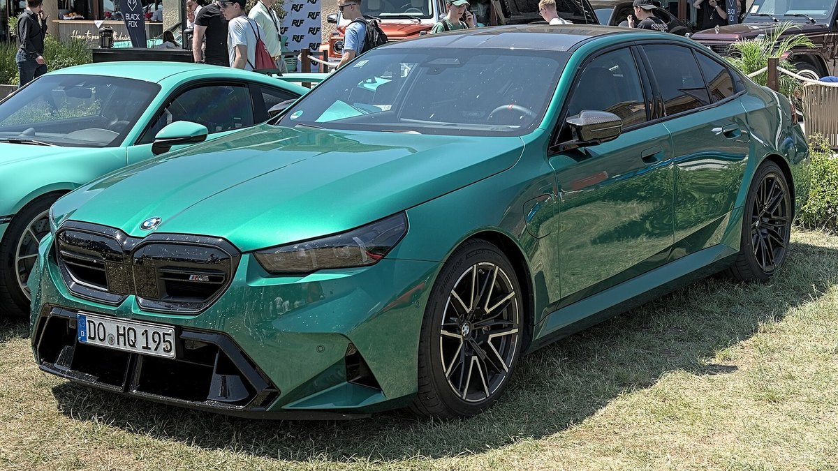 2025 BMW M5 (G90)
