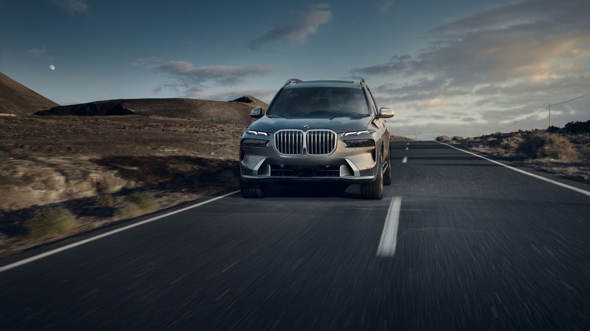 2027 BMW X7