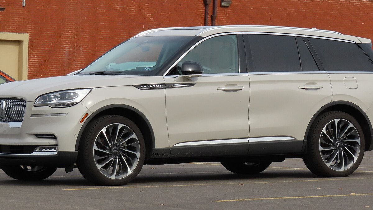 2027 Lincoln Aviator Premiere