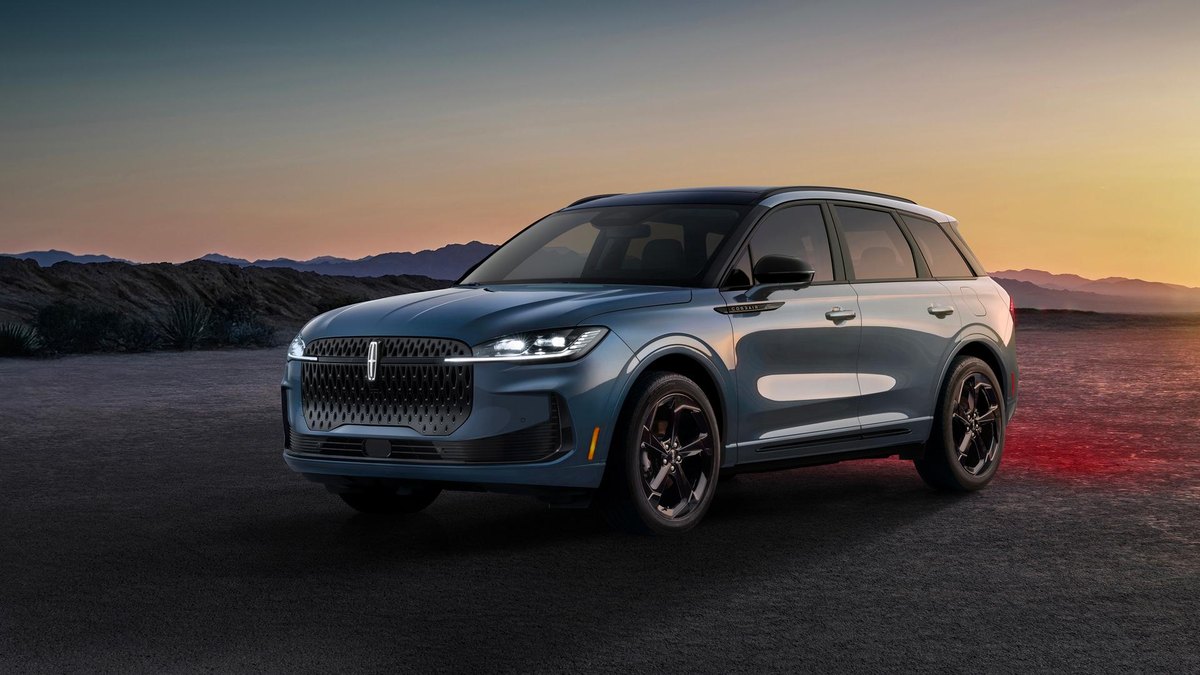 2027 Lincoln Corsair Hybrid