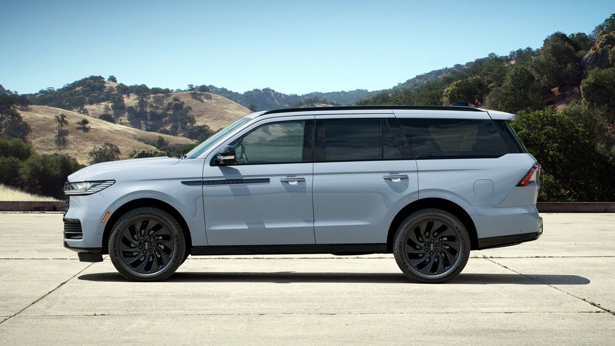 2027 Lincoln Navigator
