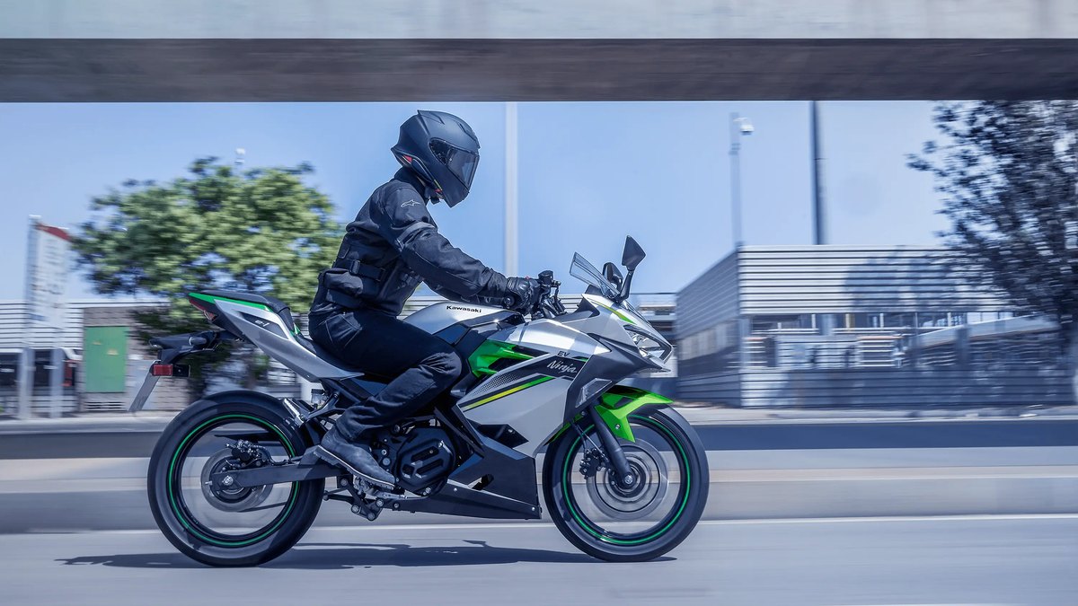 Kawasaki Ninja e-1