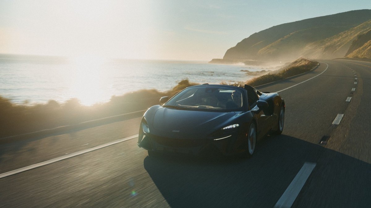 McLaren Artura Spider
