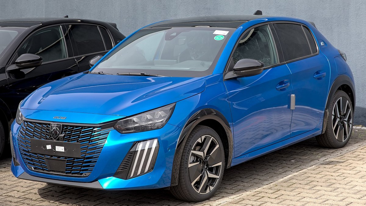 Peugeot e-208