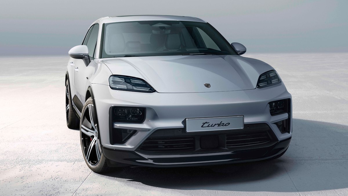 Porsche Macan Turbo Electric